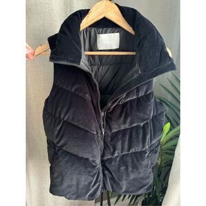 Athleta Black Puffer Vest